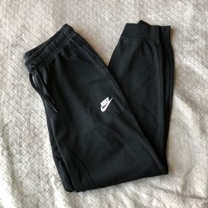 NIKE SWEATPANTS